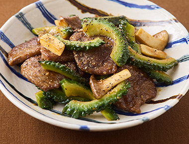 牛肉とゴーヤーの焼き肉のタレ炒め