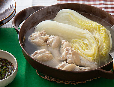 白菜と鶏手羽元の鍋